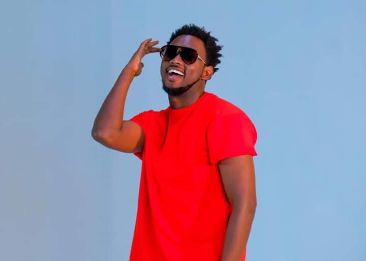 Levixone performing